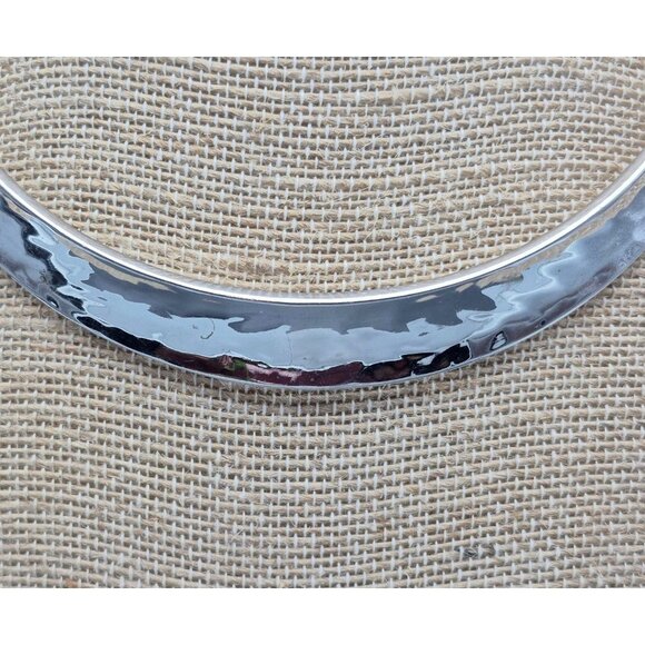 Chico's Hammered Silver Tone Structured Collar Necklace Brutalist Minimalist - Picture 4 of 8